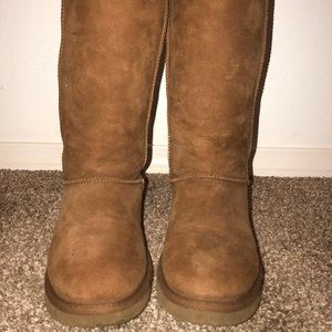 Tall Chestnut UGG Size 7